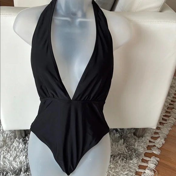 Black Halter One Piece Swimsuit with Plunging V-neckline with Towel - Picture 7 of 10